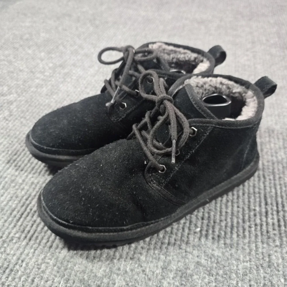 UGG Boots Mens Size 8‎ Black Suede Neumel Chukka Lined Wool 3236
